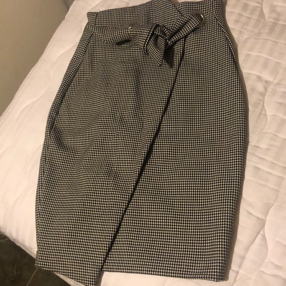 Black and White Pencil Skirt